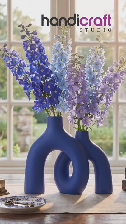 Blue Hug Donut Vase